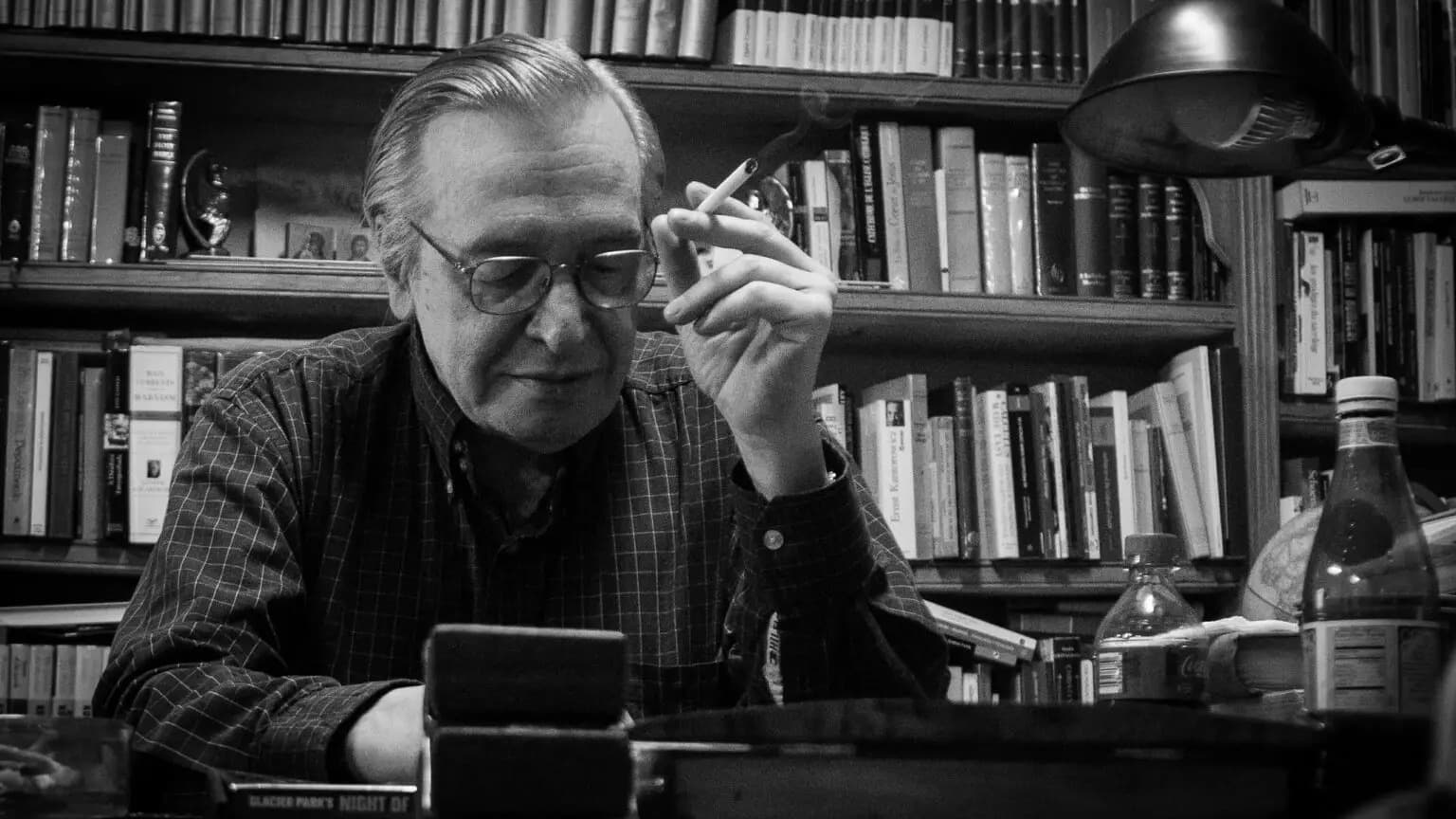 Olavo de Carvalho e o legado de um homem que obrigou o Brasil a pensar
