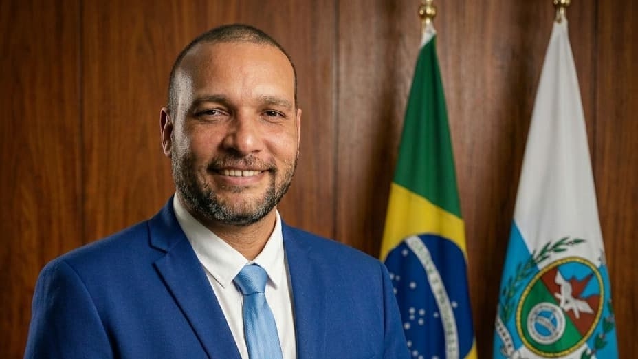 NOVO lança Thiago Lyra para a Câmara com bandeira de reforma do Estado e integração metropolitana